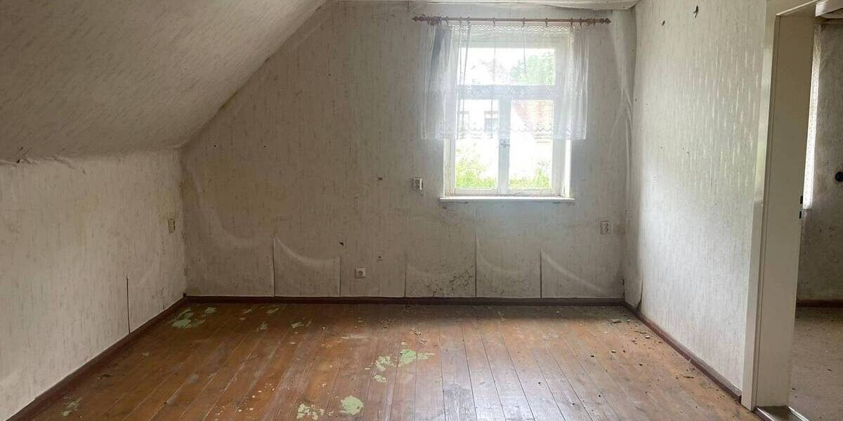 Einfamilienhaus Bernsdorf Großgrabe - 7 Zimmer, 100 m&sup2;, 30.000&euro; | Angebot:25999700