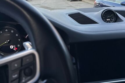 Porsche Cayenne 75.000 km 64.900 &euro; Haan 42781