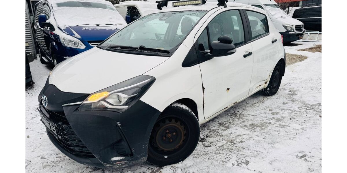 Toyota Yaris 122.000 km 3.900 &euro; Hamburg 20537