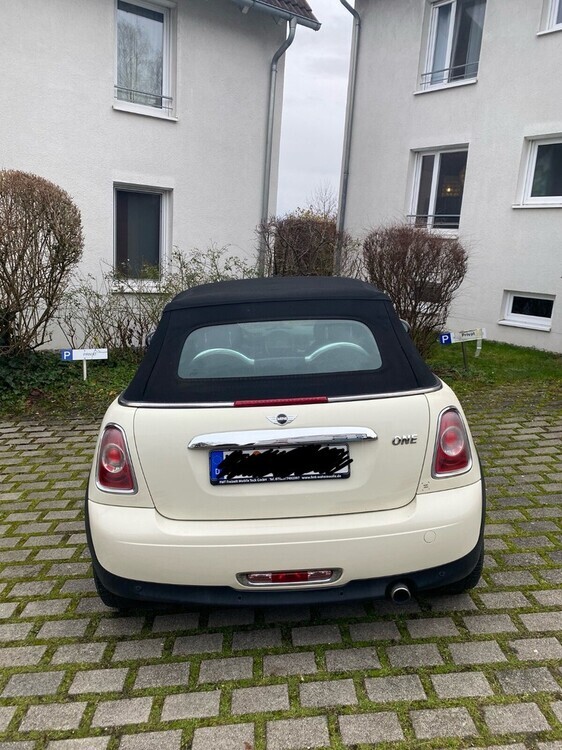 Mini one cabrio 135.000 km 11.000 € Unterensingen 72669