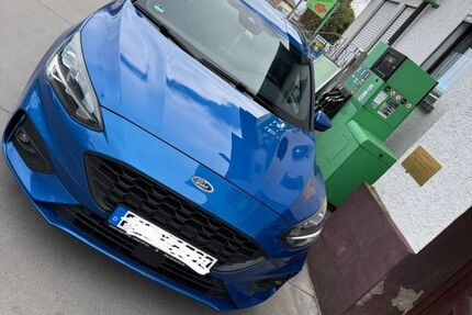 Ford Focus 100.957 km 12.900 &euro; Emskirchen 91448