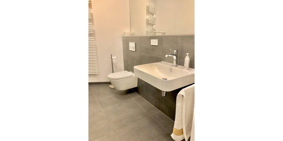 Etagenwohnung Frankfurt am Main Gallus - 2 Zimmer, 60 m&sup2;, 1.600&euro; | Angebot:26846366