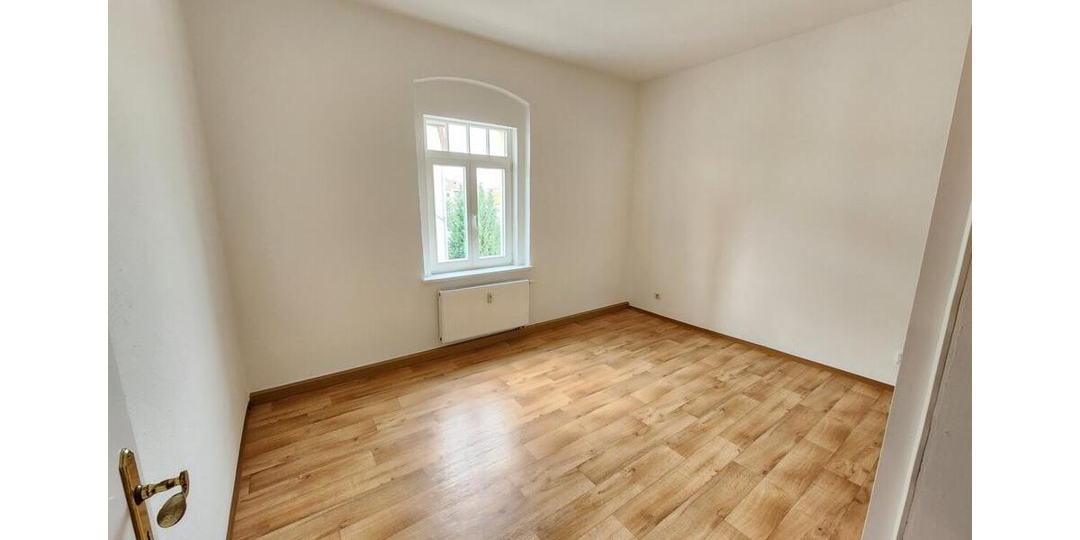 Etagenwohnung Löbau - 2 Zimmer, 55 m&sup2;, 330&euro; | Angebot:25432937