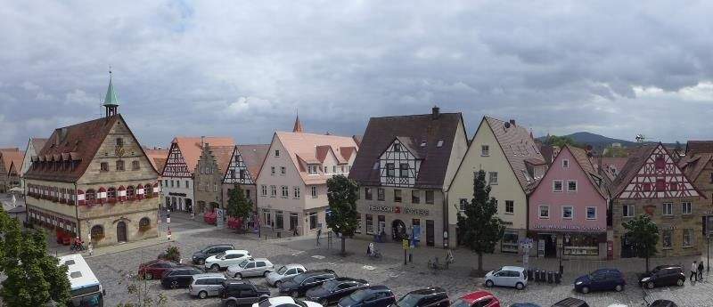 Etagenwohnung Lauf - 2 Zimmer, 90 m&sup2;, 1.320&euro; | Angebot:23979464