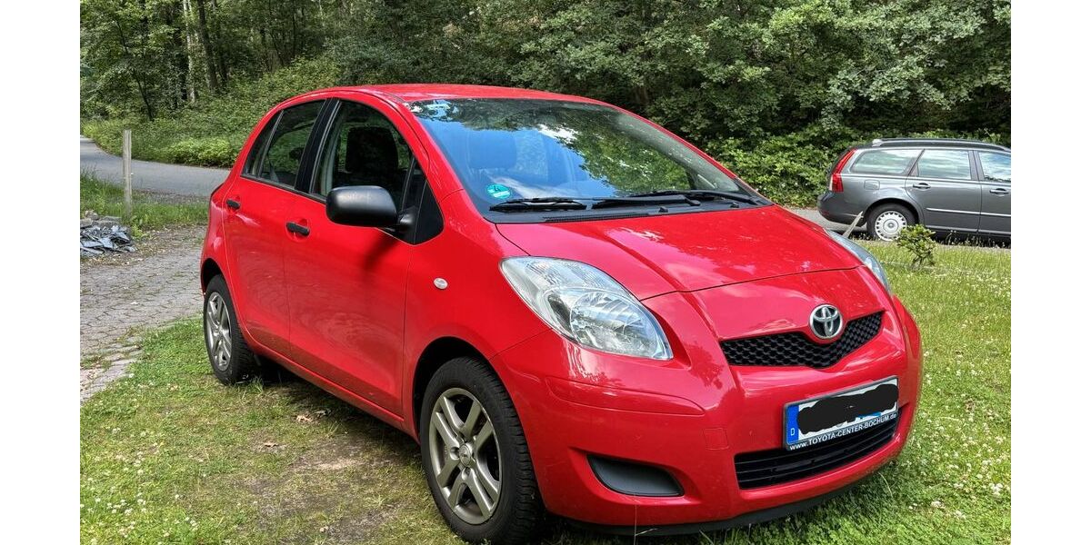 Toyota Yaris 80.000 km 5.750 &euro; Buxtehude 21614