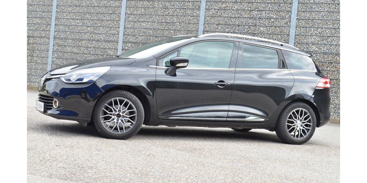 Renault Clio 66.300 km 8.480 &euro; München 81243