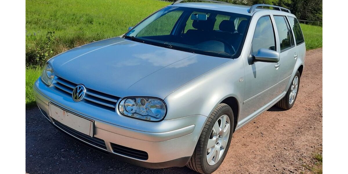 VW Golf 215.000 km 2.800 &euro; Biberach 77781