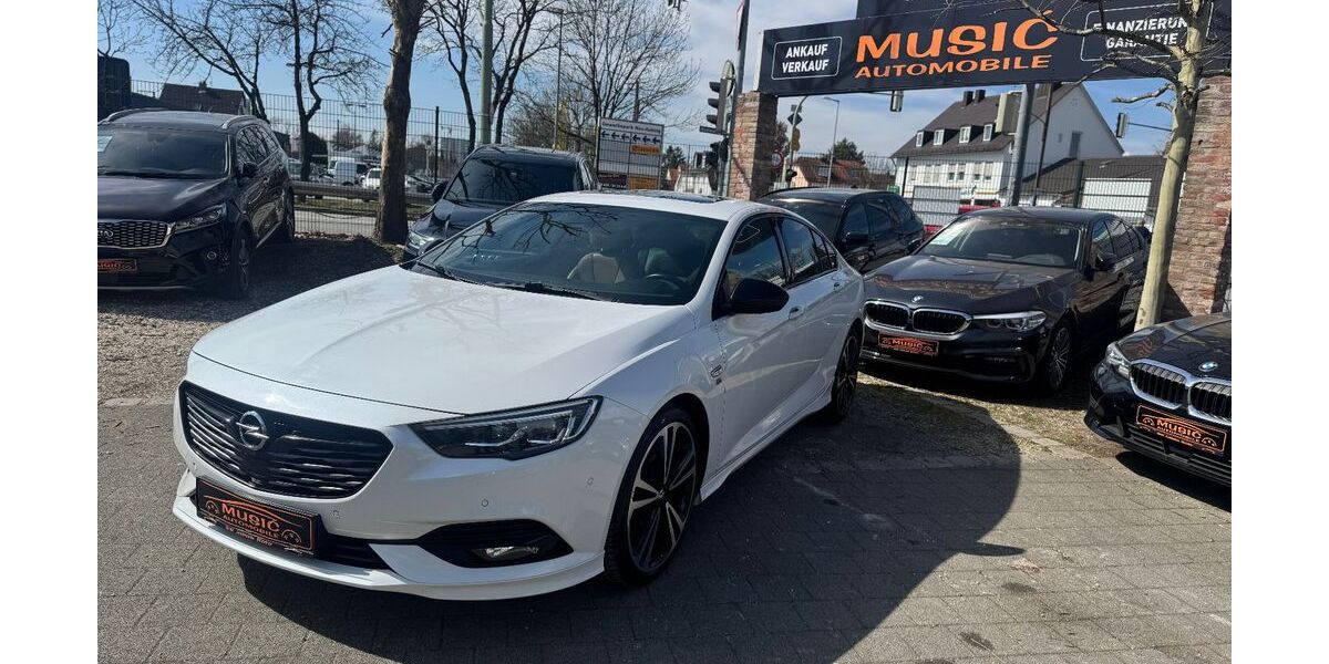 Opel Insignia 154.300 km 16.950 &euro; München 81243