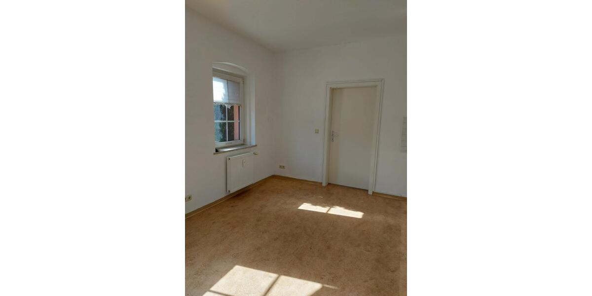 Etagenwohnung Bad Lauchstädt - 2 Zimmer, 51 m&sup2;, 392&euro; | Angebot:26311535