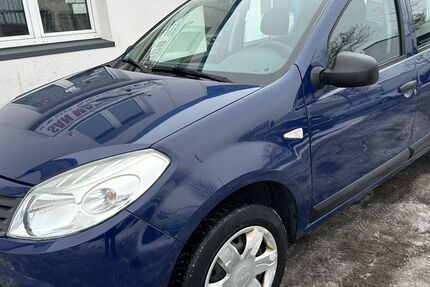 Dacia Sandero 137.000 km 2.990 &euro; Hamburg 20537