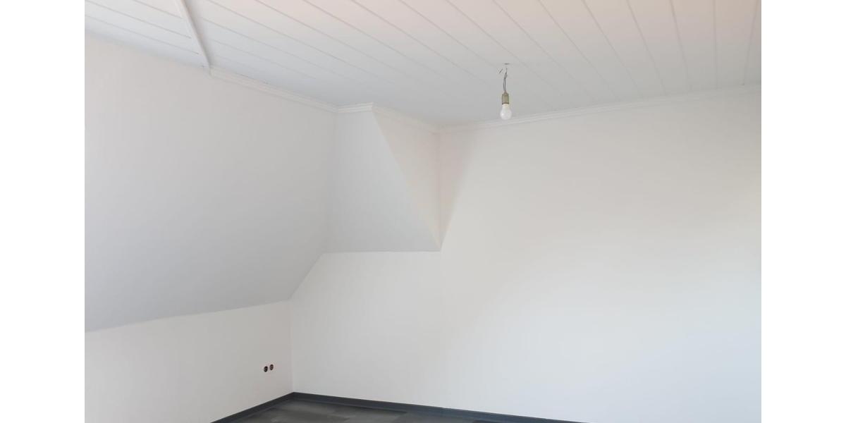 Dachgeschoßwohnung Wirges - 3 Zimmer, 90 m&sup2;, 900&euro; | Angebot:25795039