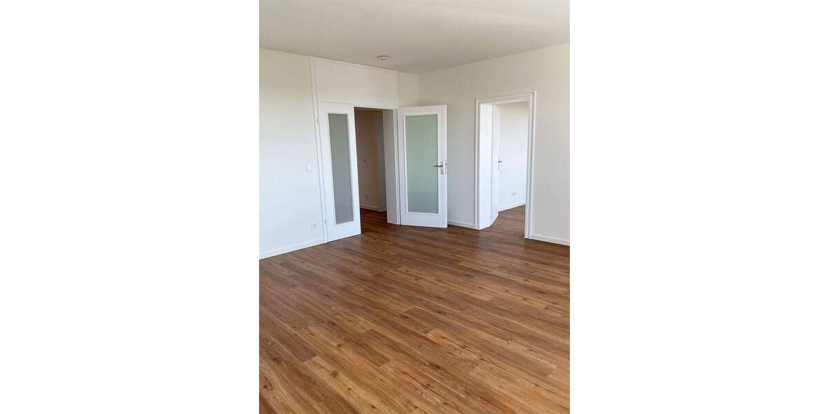 Etagenwohnung Köln Bayenthal - 3 Zimmer, 98 m&sup2;, 1.680&euro; | Angebot:25371388