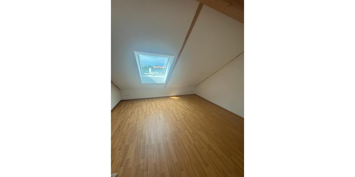 Reihenhaus Essingen - 5 Zimmer, 140 m&sup2;, 400.000&euro; | Angebot:27156393