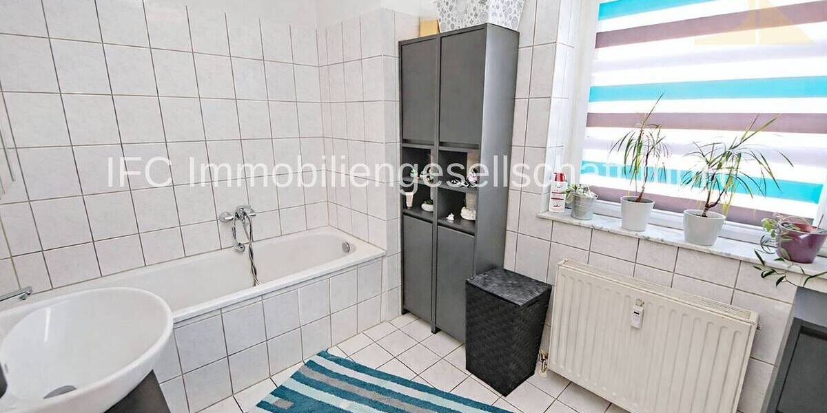 Etagenwohnung Dessau-Roßlau Rodleben - 3 Zimmer, 75 m&sup2;, 78.000&euro; | Angebot:26208248