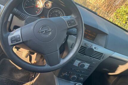 Opel Astra 136.000 km 800 &euro; Obertshausen 63179