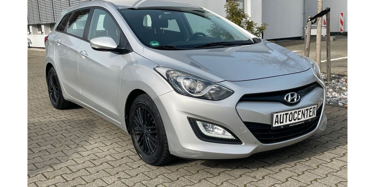 Hyundai i30 135.245 km 7.490 &euro; Hilden 40721