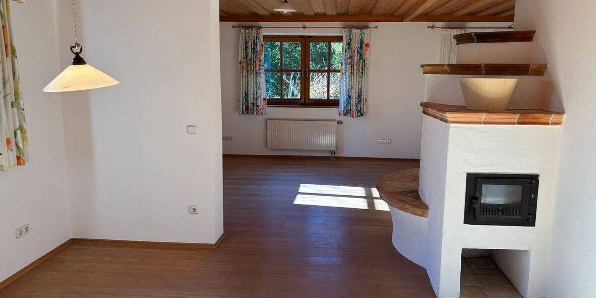 Einfamilienhaus Edling Hart - 6 Zimmer, 200 m&sup2;, 2.200&euro; | Angebot:26853020