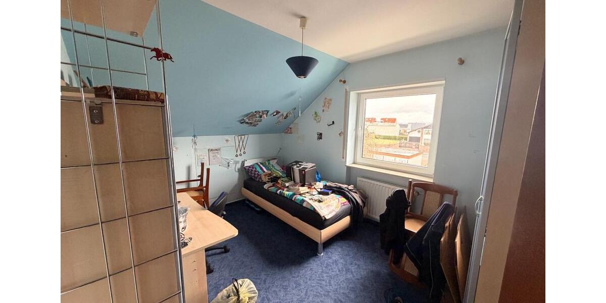 Dachgeschoßwohnung Petersberg - 3 Zimmer, 76 m&sup2;, 229.000&euro; | Angebot:25944122