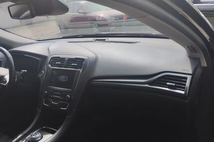 Ford Mondeo 255.666 km 8.000 &euro; Flensburg 24939