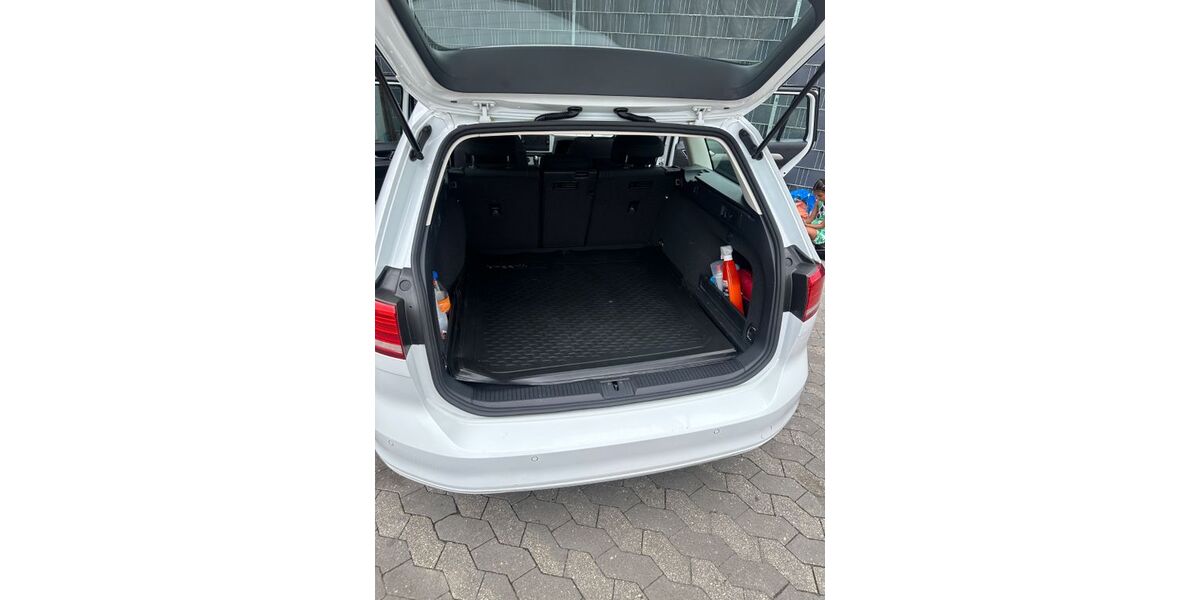 VW Passat 98.000 km 18.500 &euro; Erlangen 91058