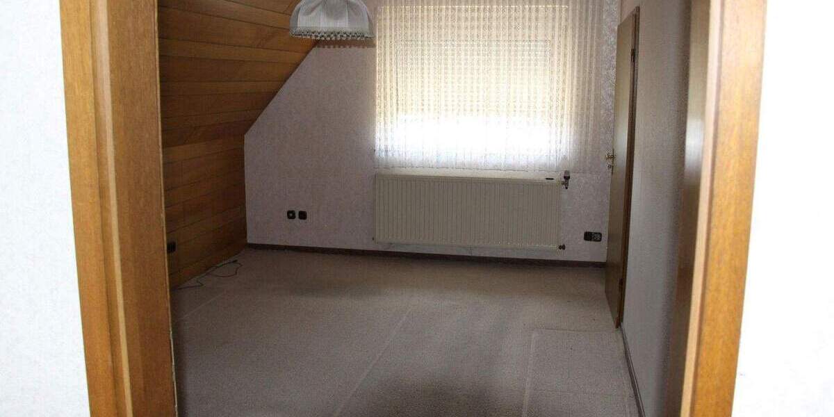 Alles was das Herz begehrt - Freistehendes Ein- Zweifamiliendomizil mit paradiesischem Garten 9 zimmer