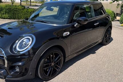 Mini Cooper S 50.950 km 23.900 &euro; Pfalzgrafenweiler 72285