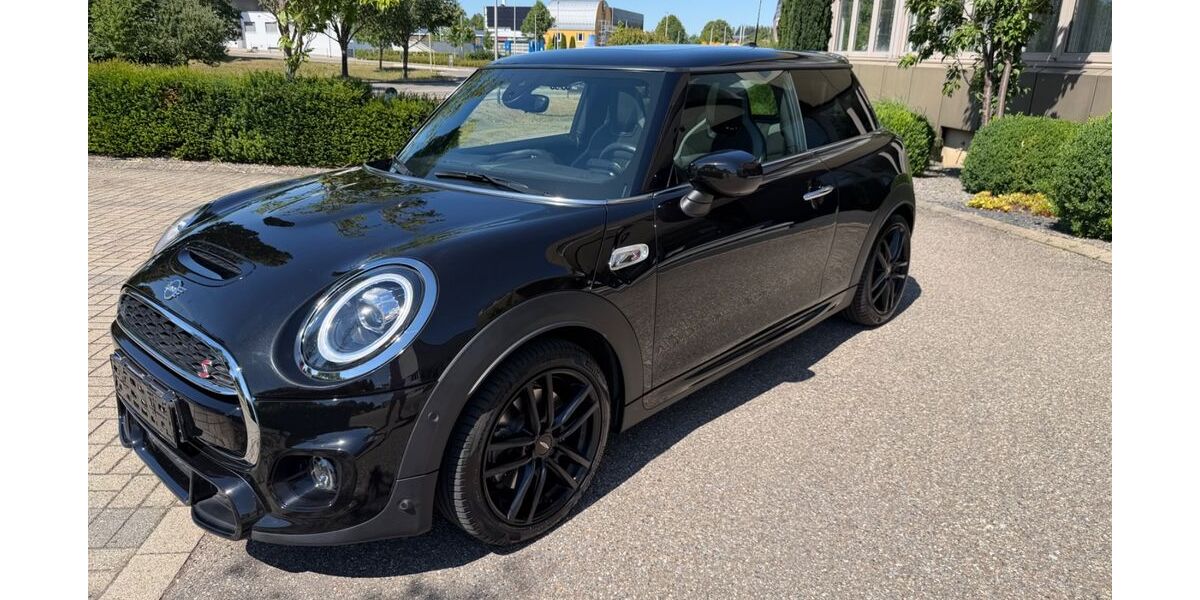 Mini Cooper S 50.950 km 23.900 &euro; Pfalzgrafenweiler 72285