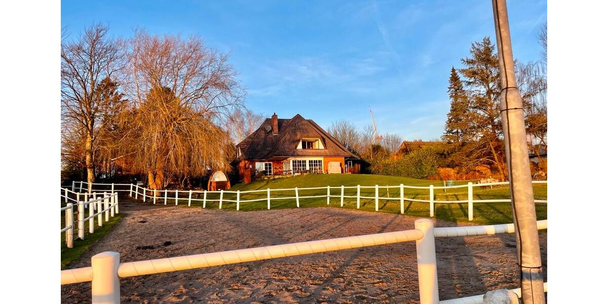 Einfamilienhaus Struxdorf - 9 Zimmer, 257 m&sup2;, 890.000&euro; | Angebot:27153455