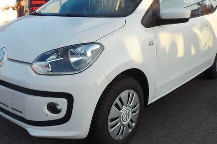 VW up! 99.000 km 3.750 &euro; Boizenburg 19258