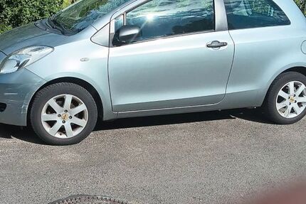 Toyota Yaris 62.875 km 3.500 &euro; Hamburg 22309