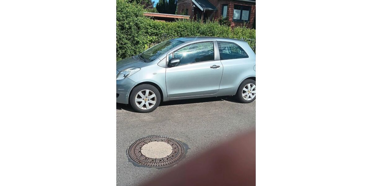 Toyota Yaris 62.875 km 3.500 &euro; Hamburg 22309
