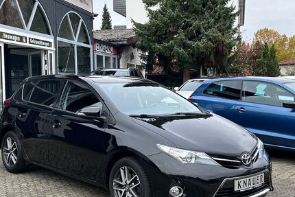 Toyota Auris 66.400 km 11.400 &euro; Northeim 37154