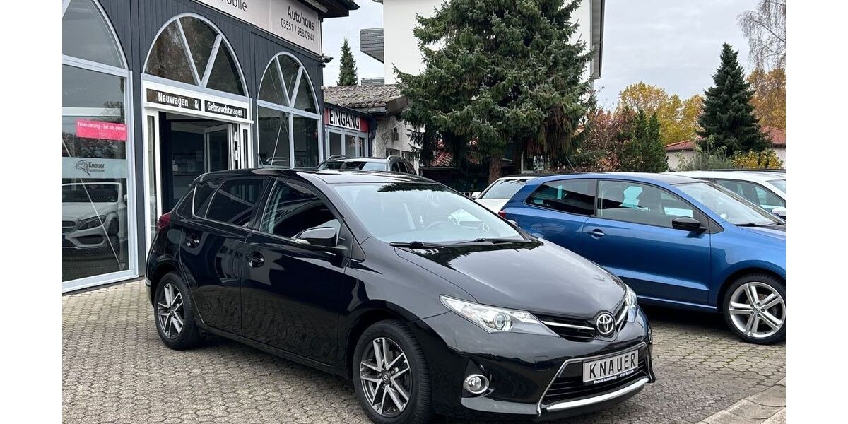 Toyota Auris 66.400 km 11.400 &euro; Northeim 37154