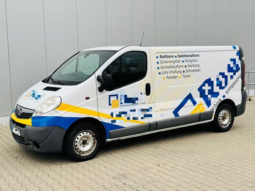 Opel Vivaro 261.000 km 4.790 € Niederursel 60439