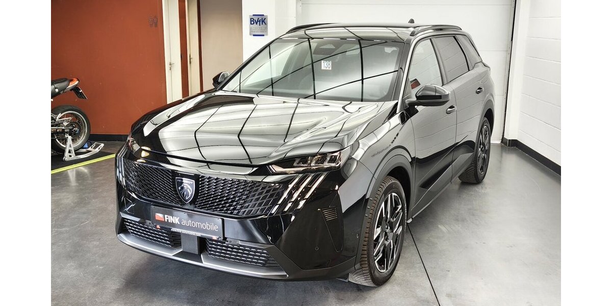 Peugeot 5008 Allure 145 E Hybrid 360° Cam 7 Sitze 43.850 km 28.630 &euro; Lich 35423