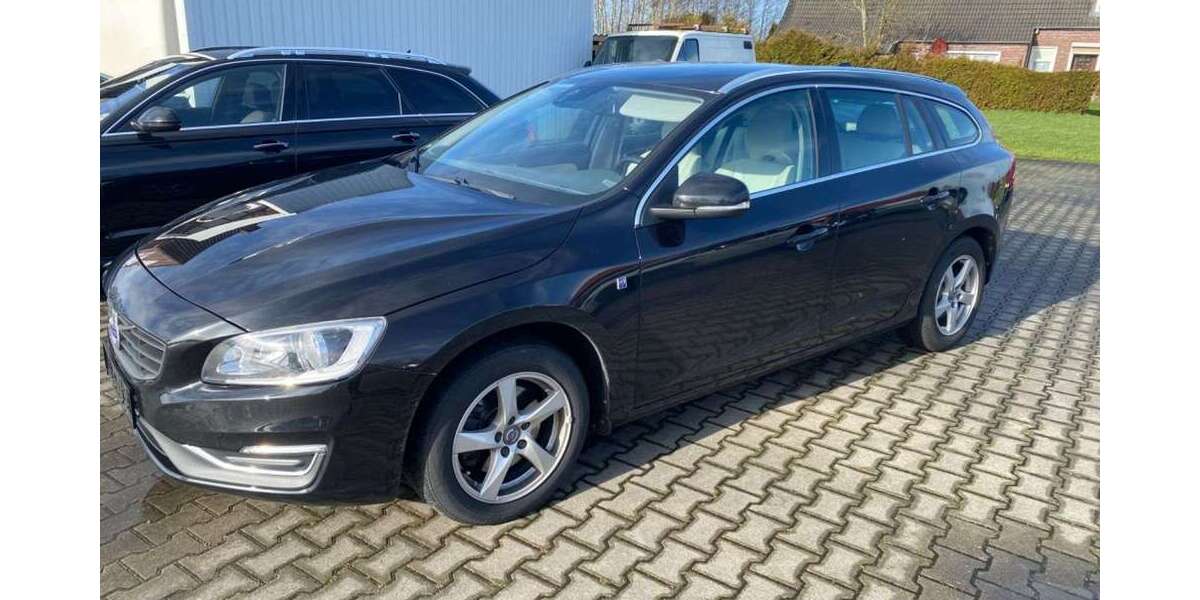 Volvo V60 152.500 km 11.950 &euro; Suedbrookmerland 26624