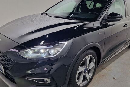 Ford Focus 93.558 km 15.650 &euro; Landau 76829