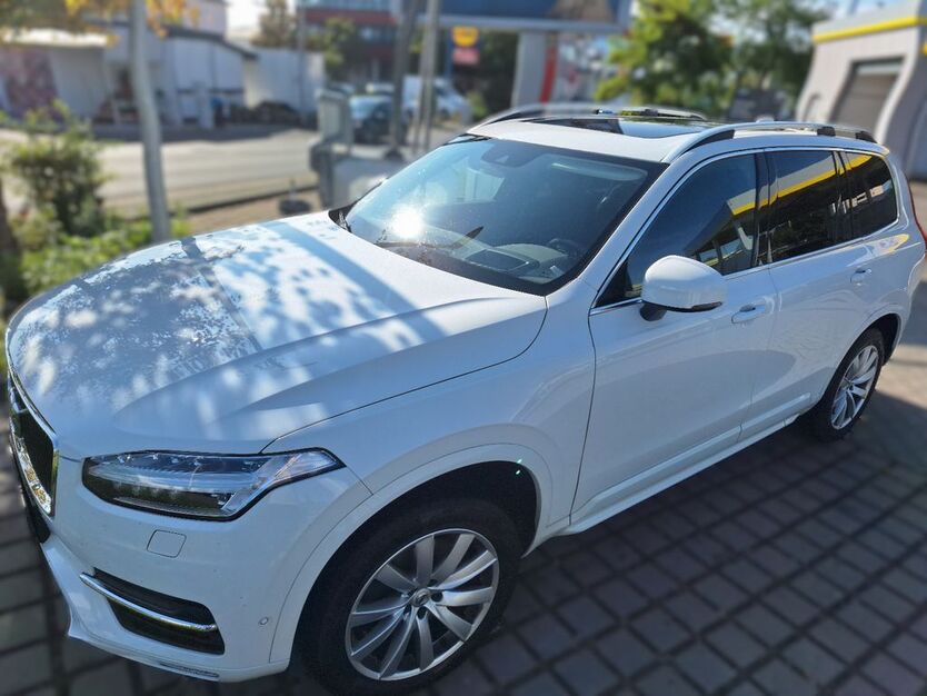 Volvo XC90 129.000 km 33.100 € Herzogenaurach 91074