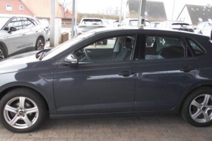 VW Polo 26.615 km 15.599 &euro; Dömitz 19303