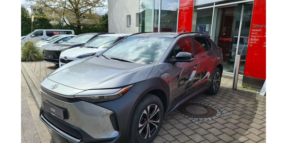 Toyota bZ4X 13.050 km 33.500 &euro; Lauchringen 79787