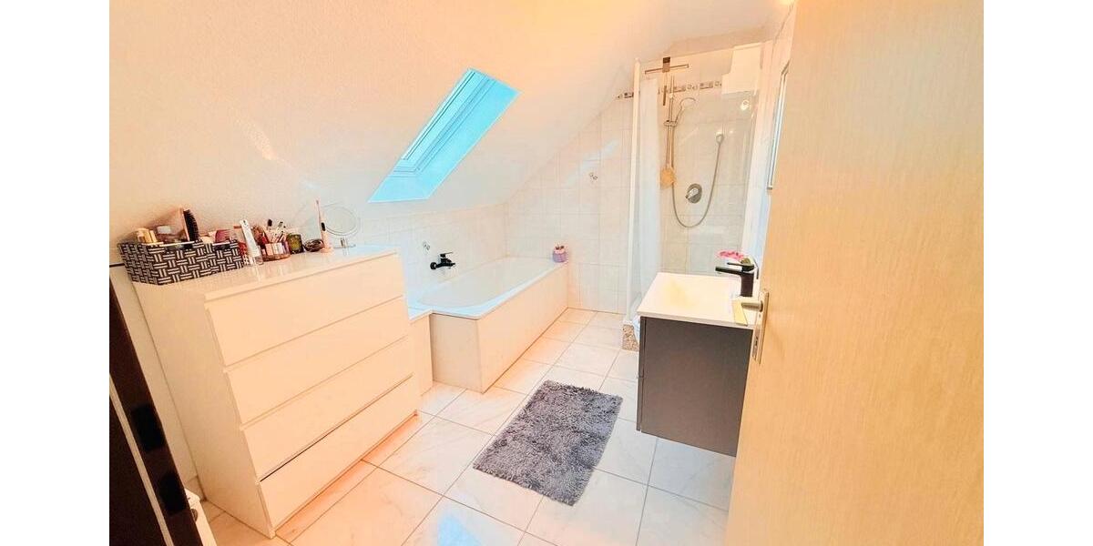 Mehrfamilienhaus, Wohnhaus Würzburg Heuchelhof - 7 Zimmer, 210 m&sup2;, 795.000&euro; | Angebot:25396588