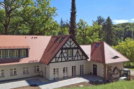 Haus zum Mieten in Marburg 5.750 € 290 m² 7 zimmer