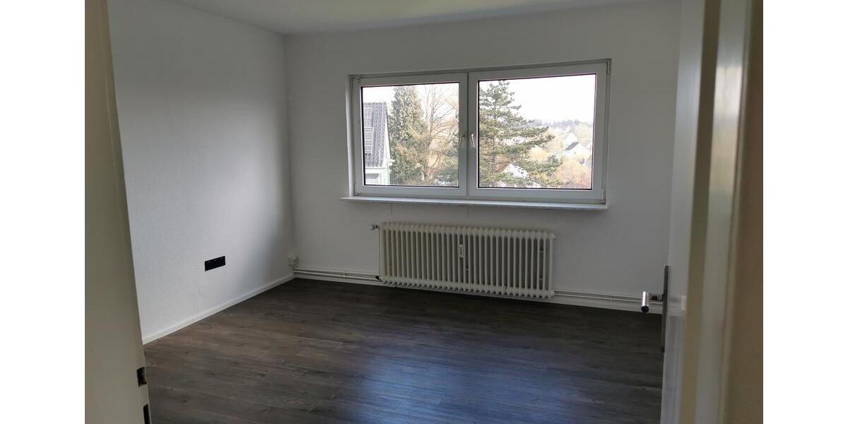 Dachgeschoßwohnung Remscheid Lüttringhausen - 2 Zimmer, 57 m&sup2;, 550&euro; | Angebot:25922819