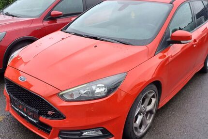 Ford Focus 174.900 km 10.490 € Wiesau 95676