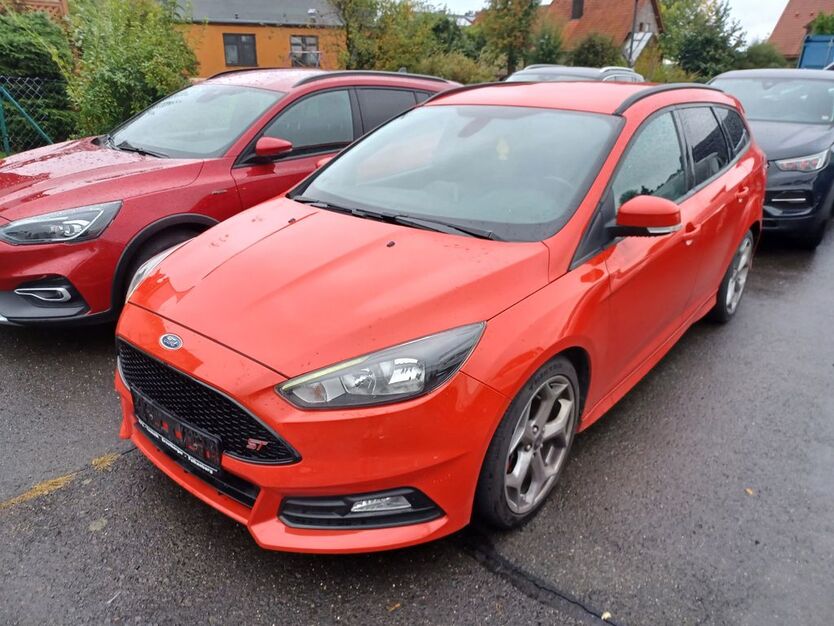 Ford Focus 174.900 km 10.770 € Wiesau 95676