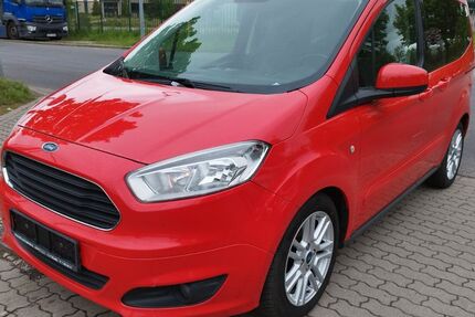 Ford Tourneo Courier 188.572 km 3.300 &euro; Mittenwalde 15749