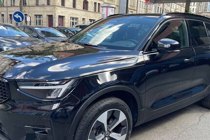 Volvo XC40 46.748 km 29.990 &euro; Fürth ( bei Nürnberg ) 90762
