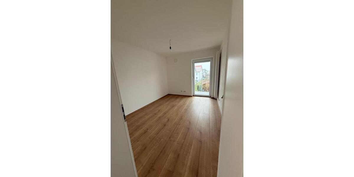 Etagenwohnung Lauingen (Donau) - 3 Zimmer, 76 m&sup2;, 1.090&euro; | Angebot:25382363