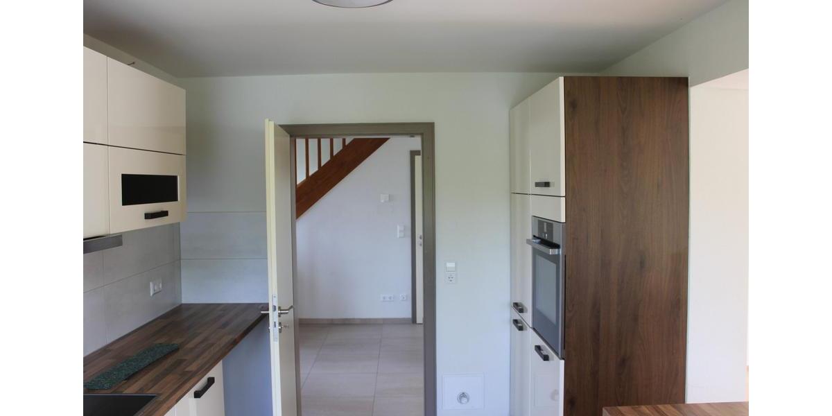 Doppelhaushälfte Balingen - 4.5 Zimmer, 130 m&sup2;, 1.490&euro; | Angebot:25852728