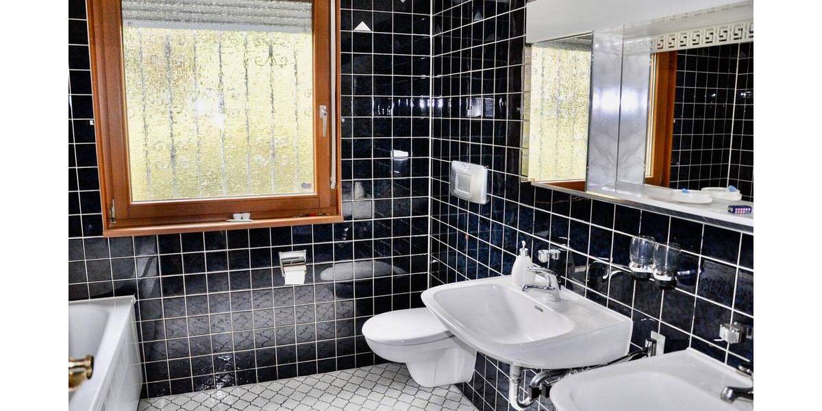 Einfamilienhaus Overath - 7 Zimmer, 117 m&sup2;, 299.000&euro; | Angebot:25937590